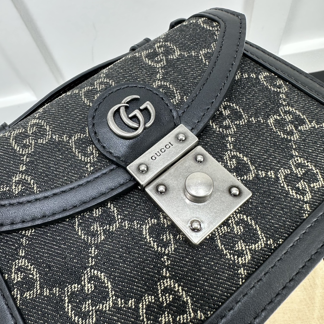 Gucci Satchel Bags